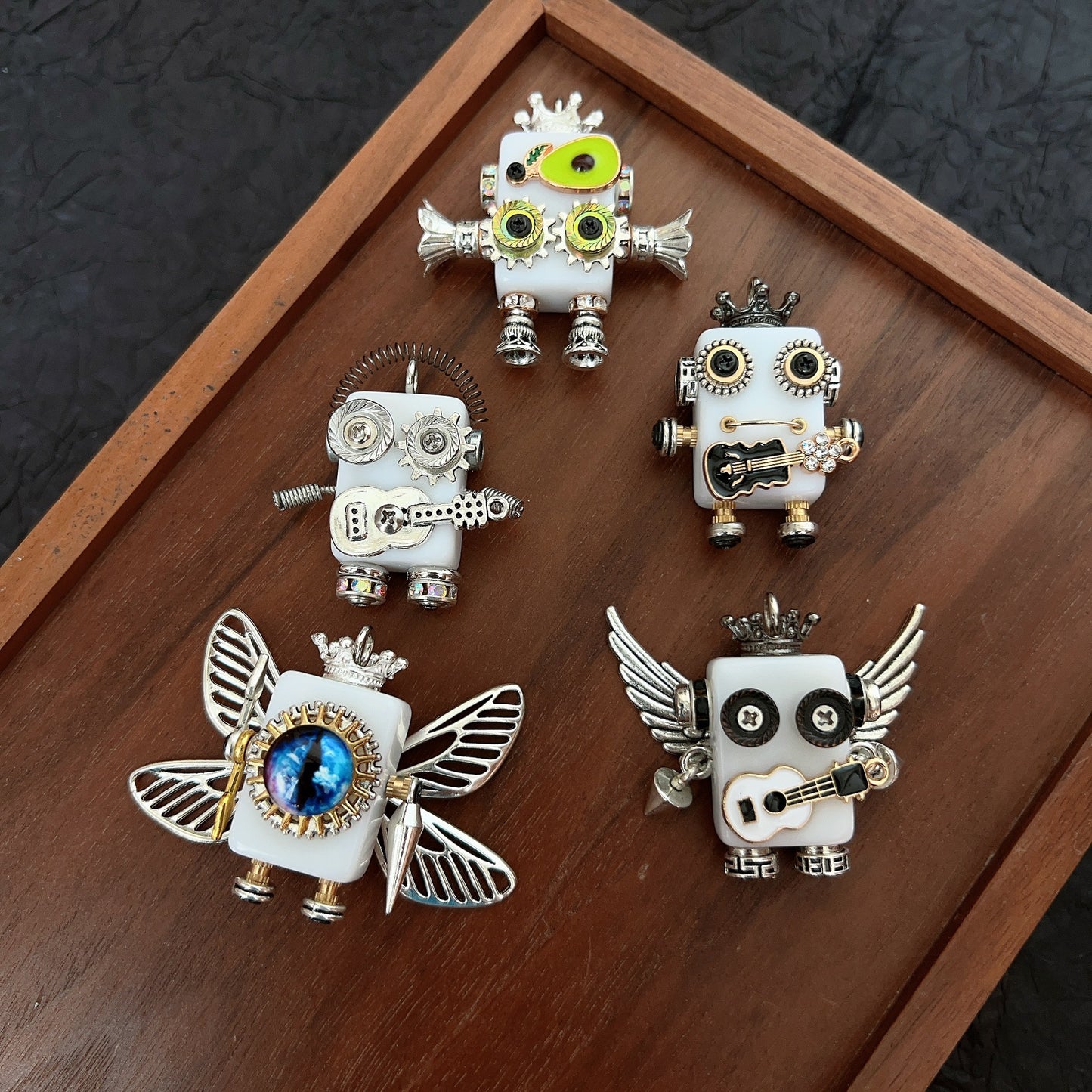 ANGELA PENDANT