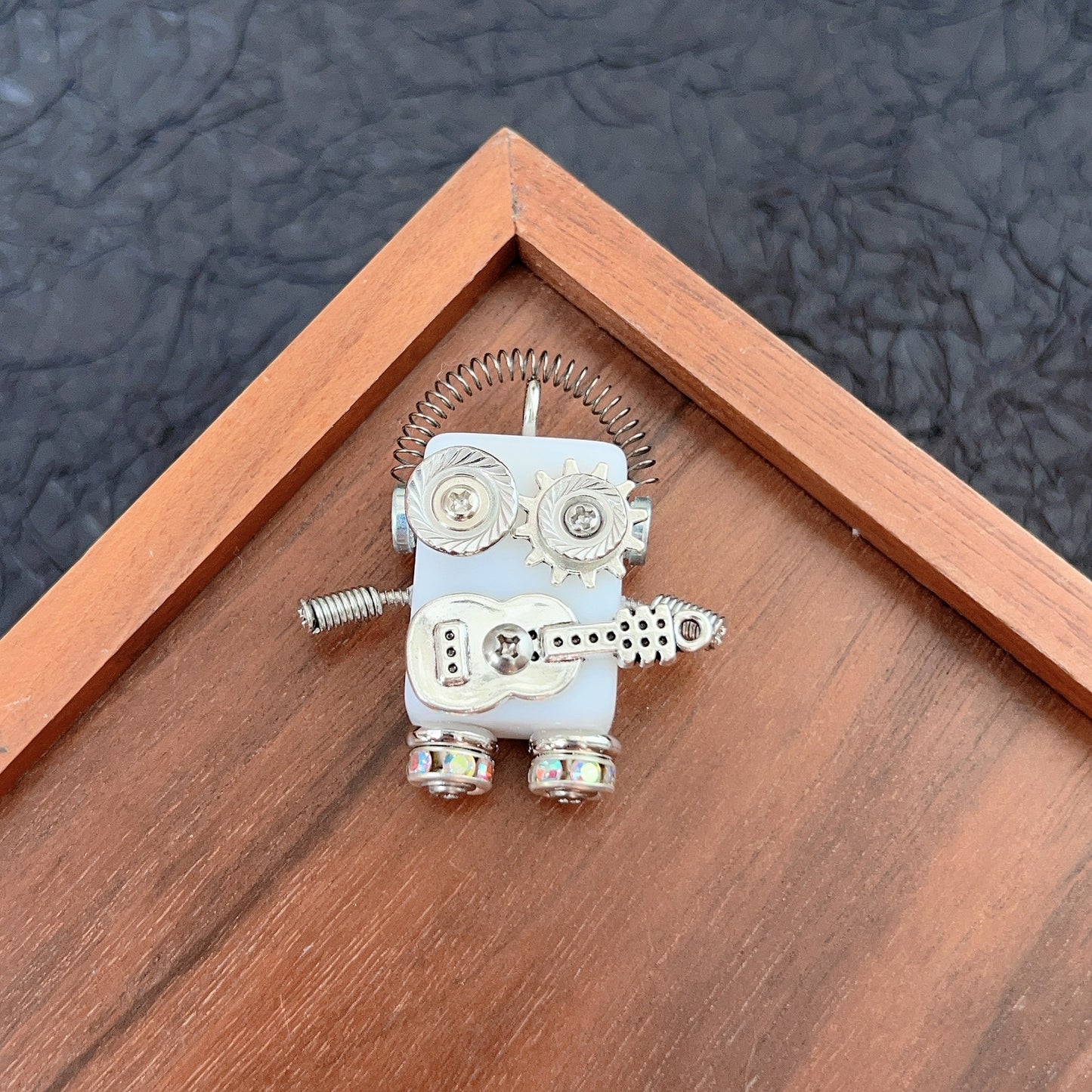 ANGELA PENDANT