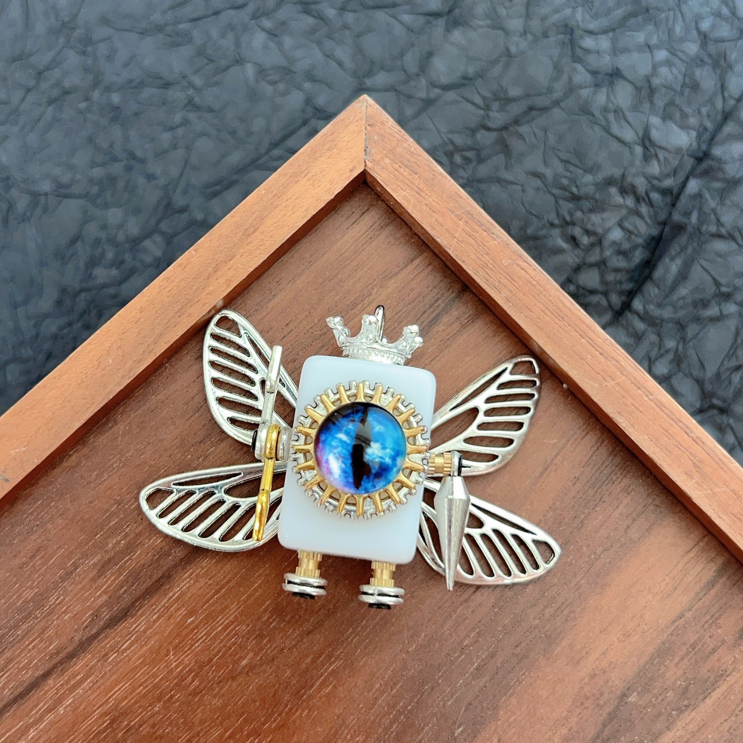 ANGELA PENDANT
