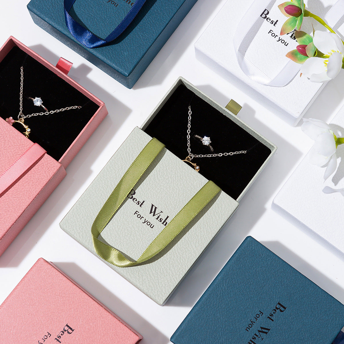 SWEET PENDANT