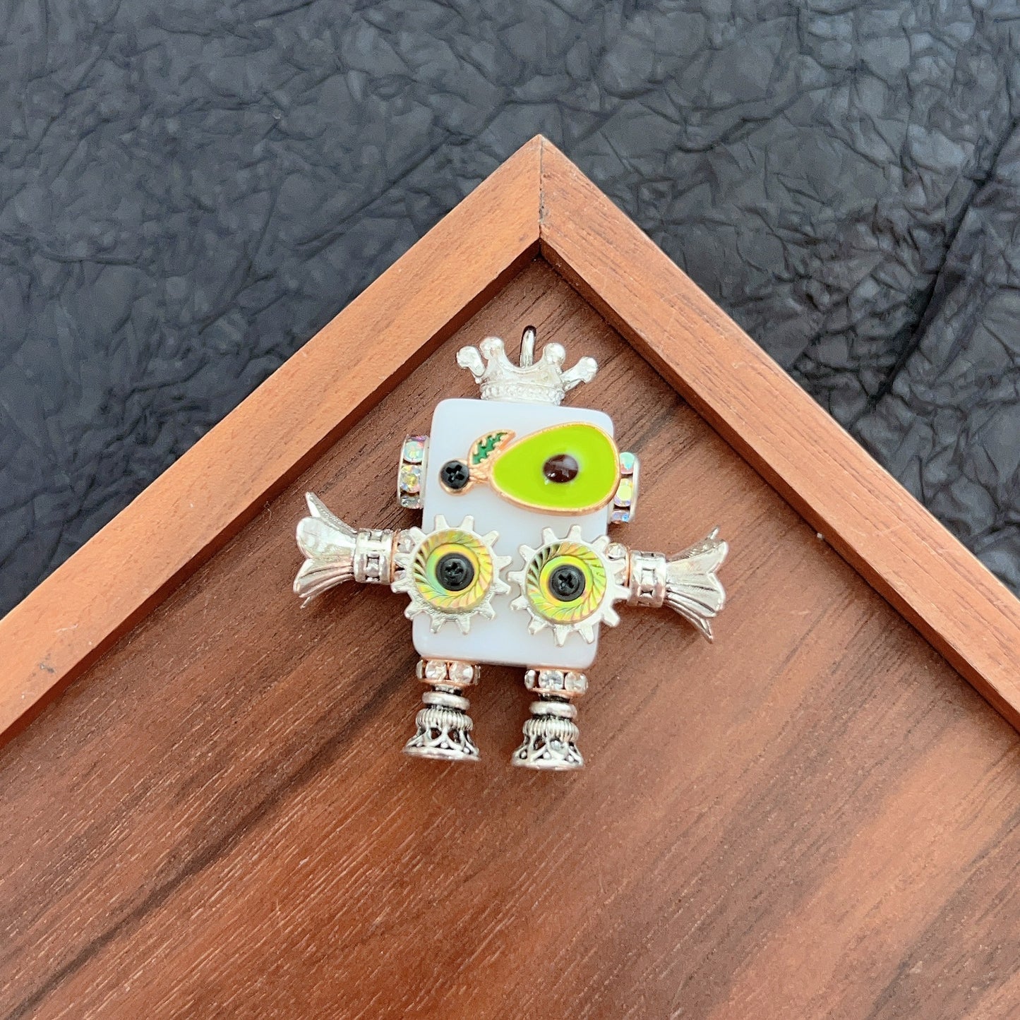 ANGELA PENDANT
