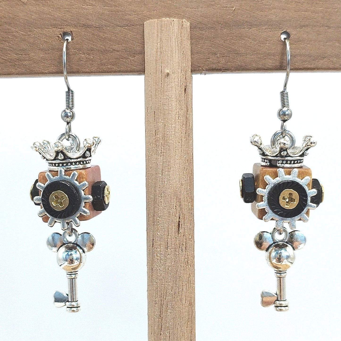 LRIS EARRINGS