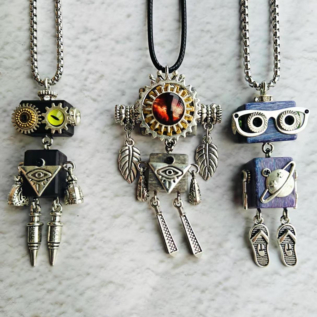 EARTHA PENDANT