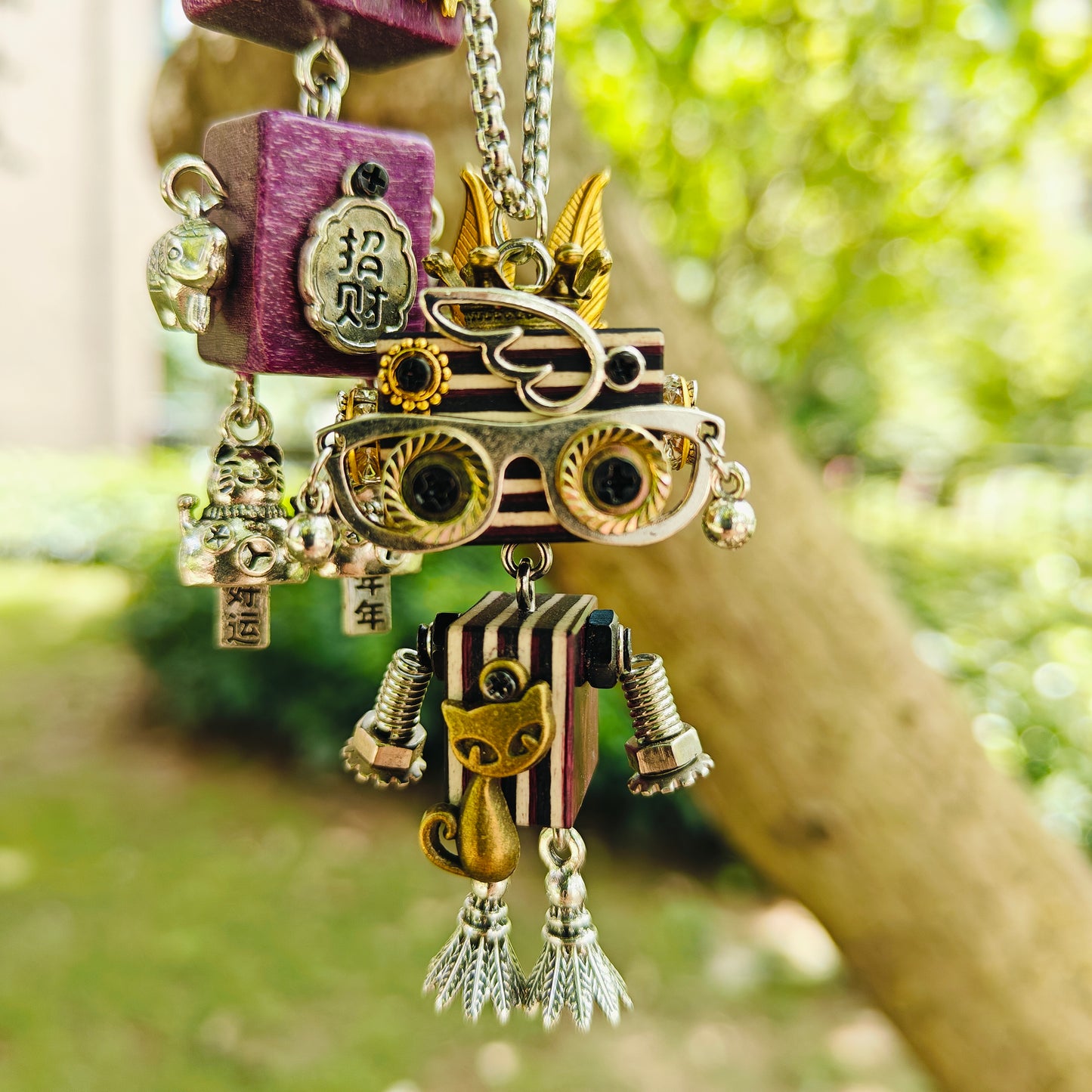 SINGER PENDANT