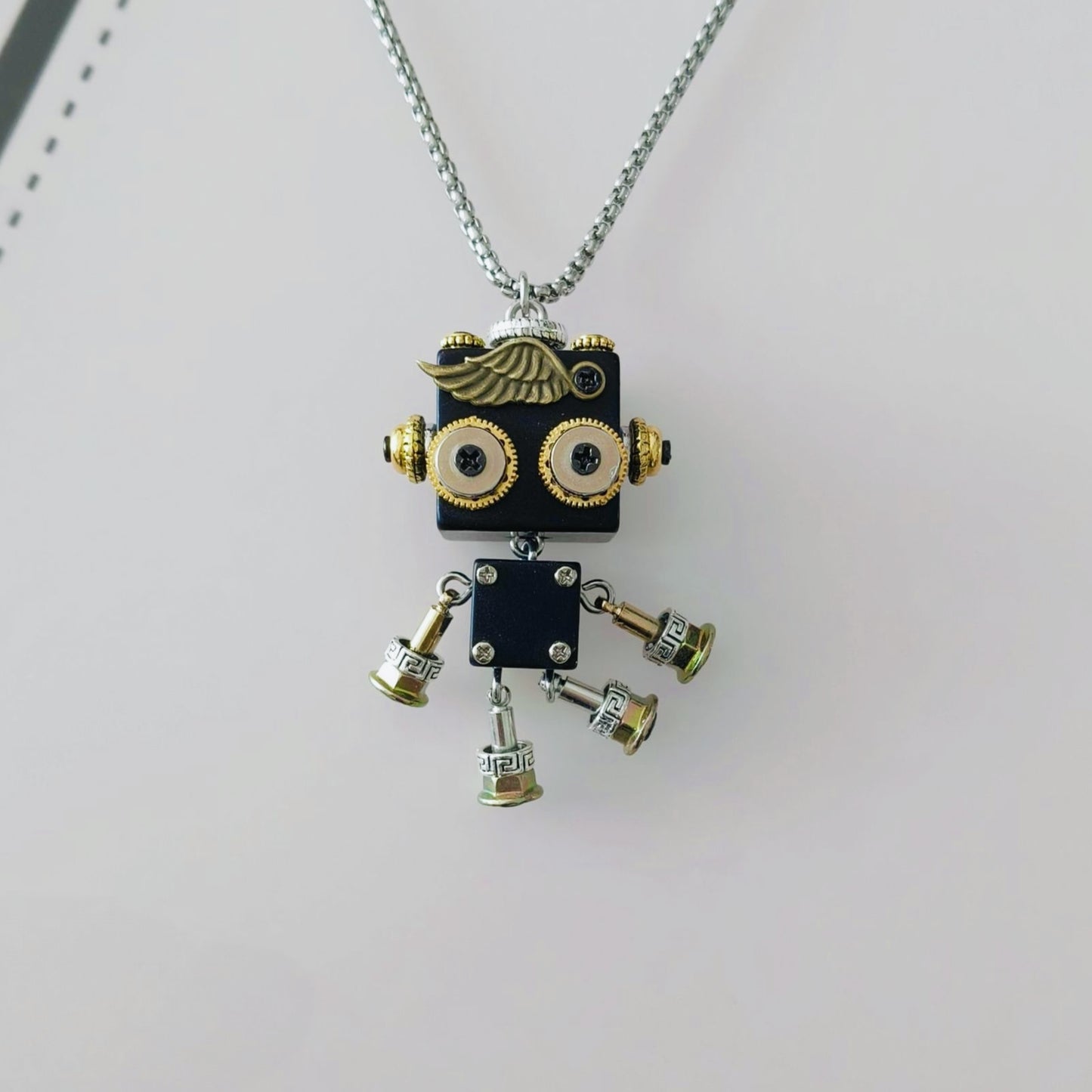 BESS PENDANT