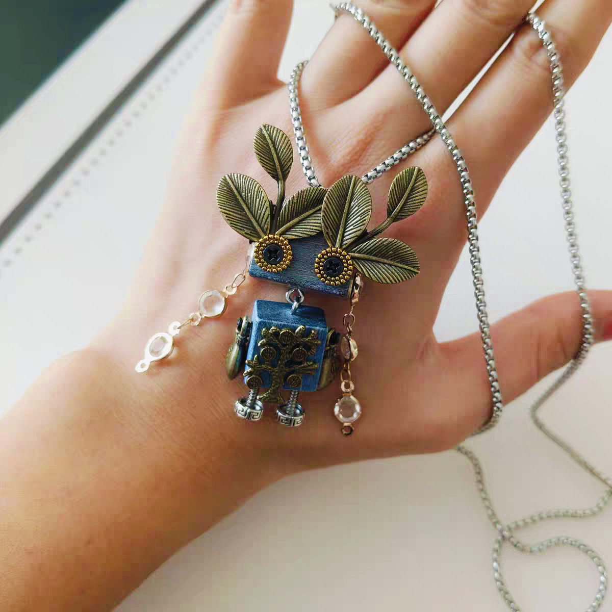 CATHY PENDANT
