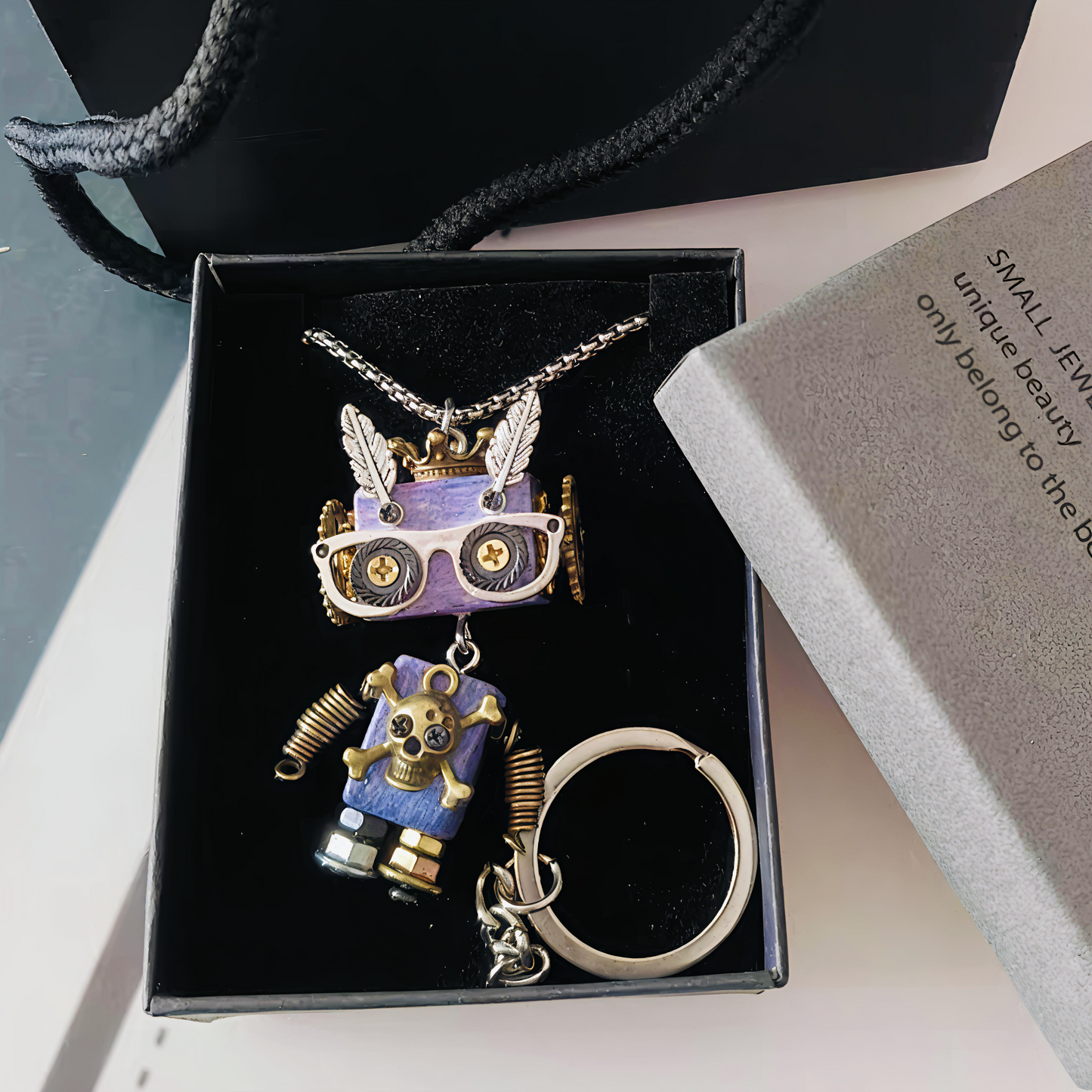 GOLFER PENDANT