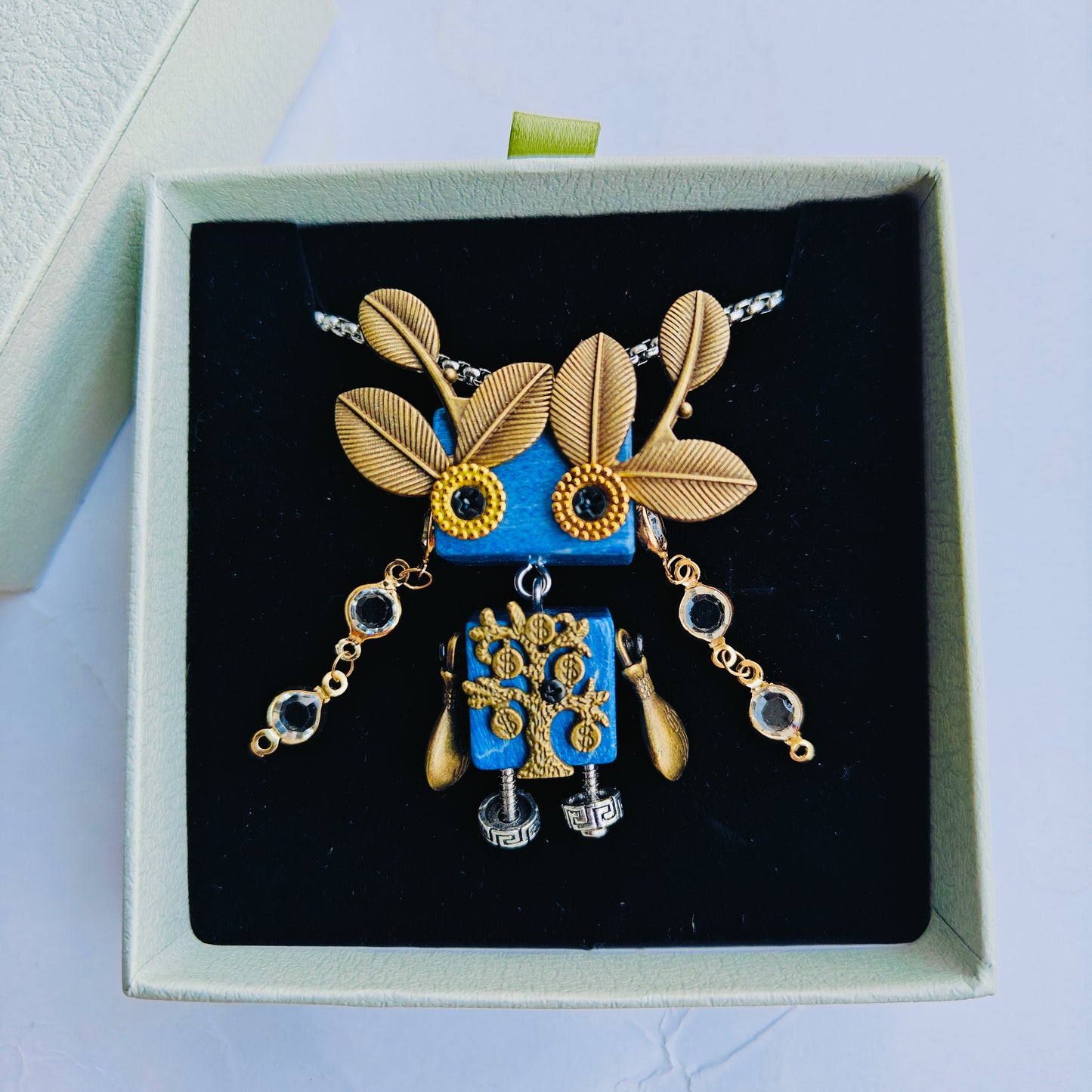 THETA PENDANT