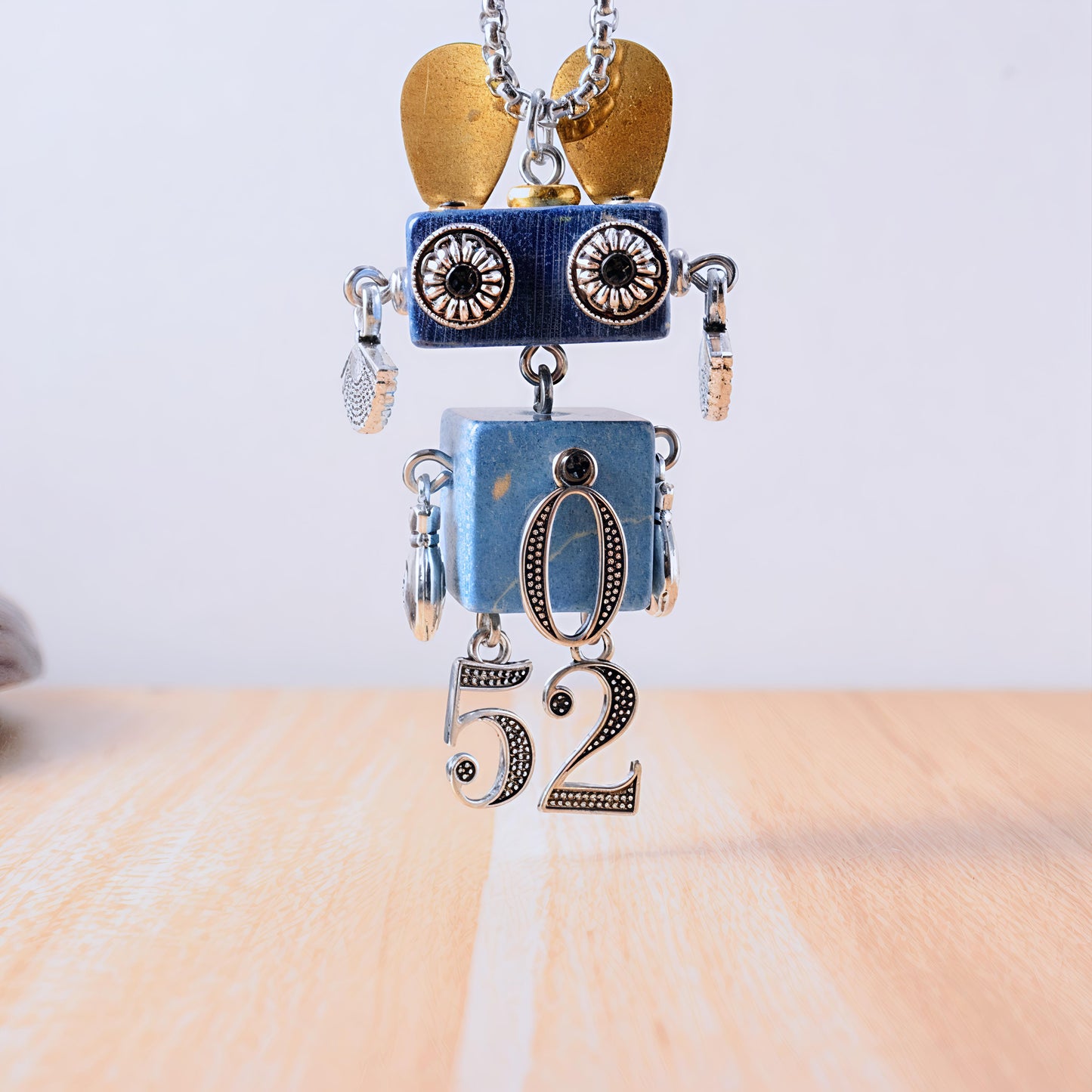 OWLERY PENDANT
