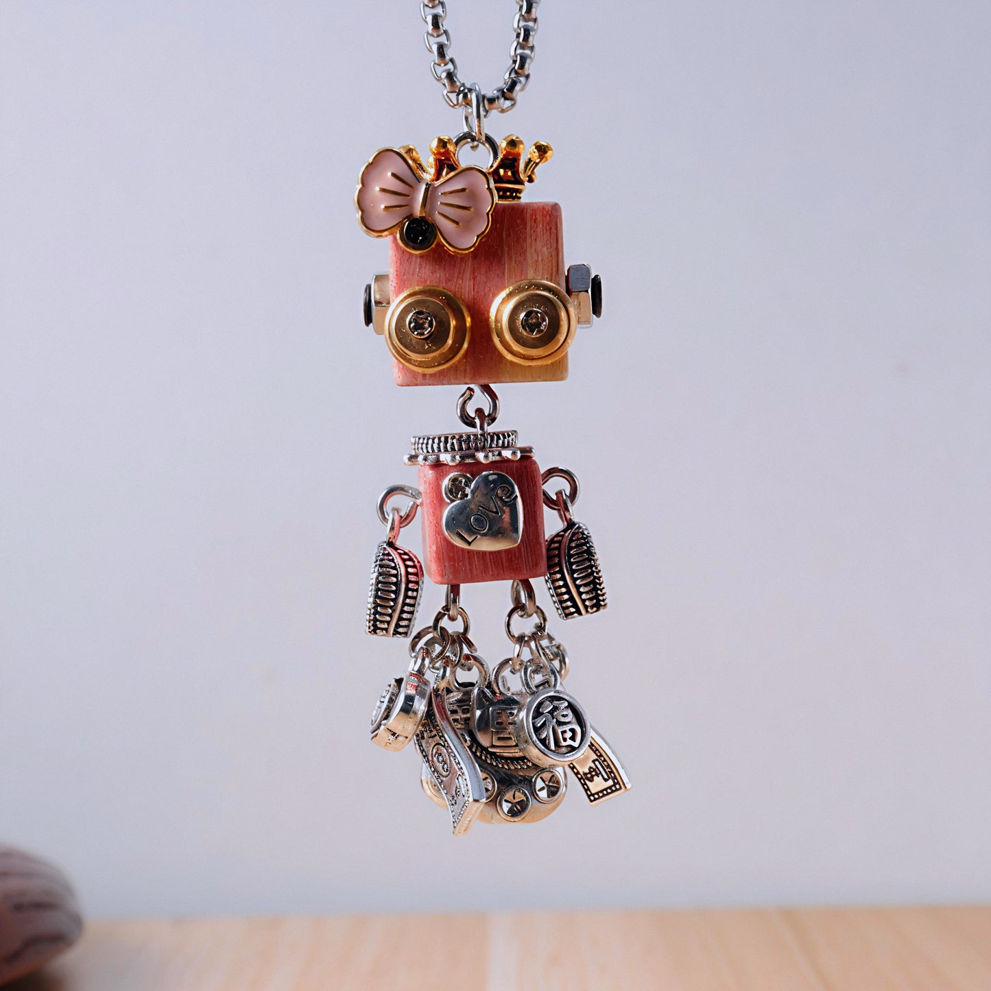 OWLERY PENDANT