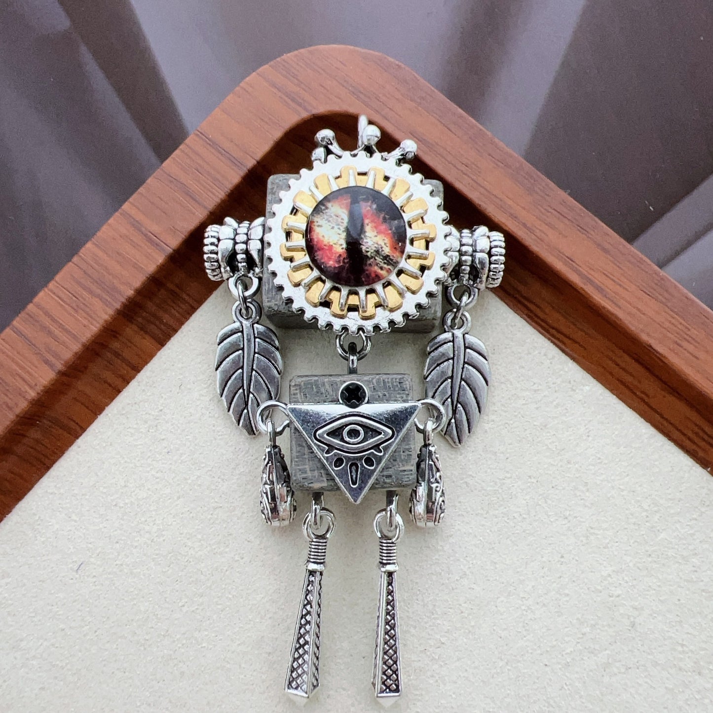 JOLIE PENDANT