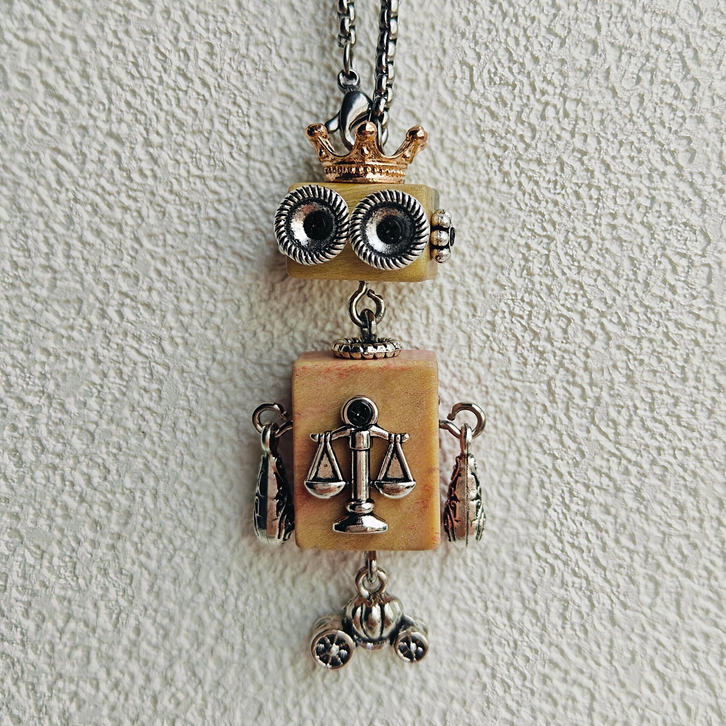 12 ZODIAC SIGNS PENDANT SERIES