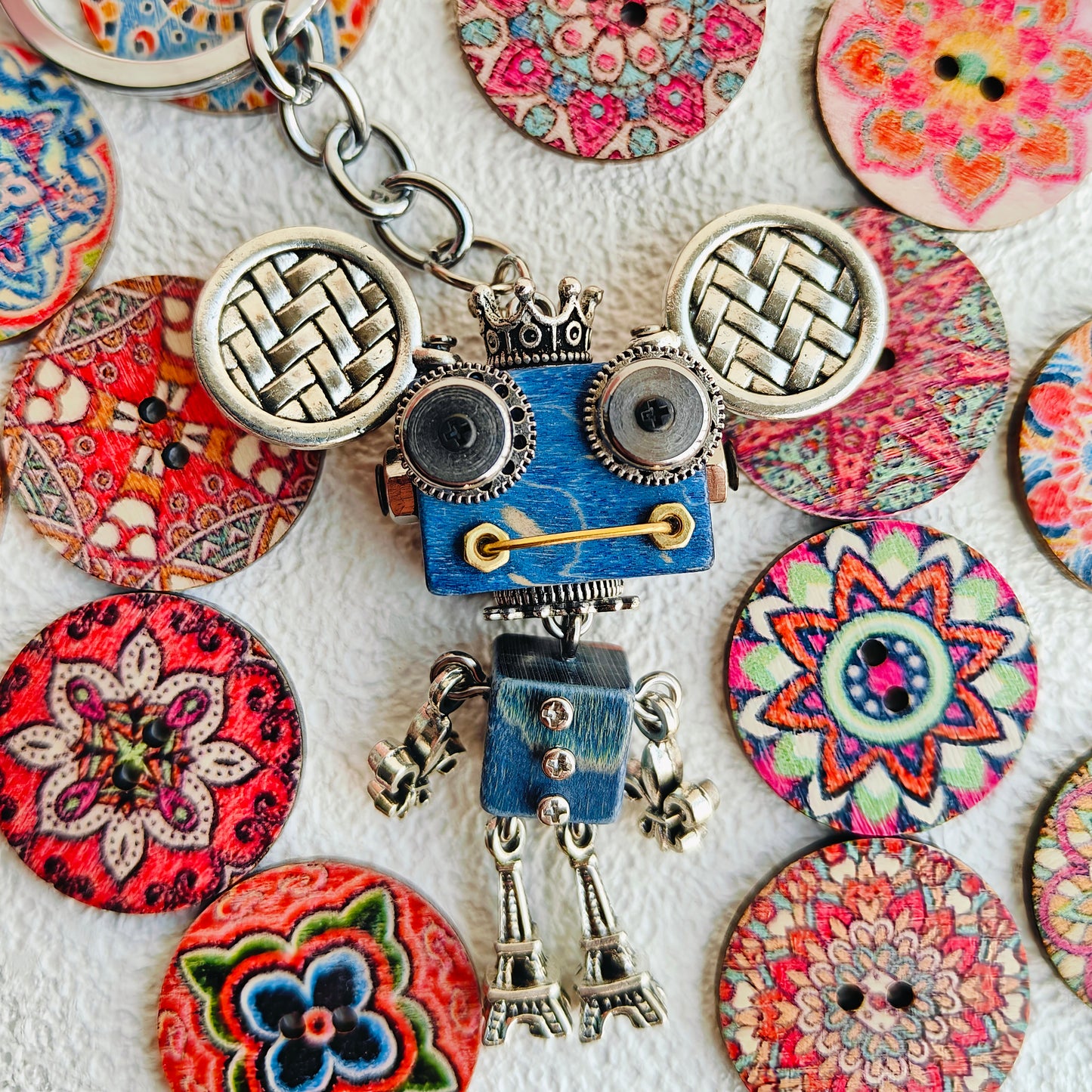 MAVIS PENDANT