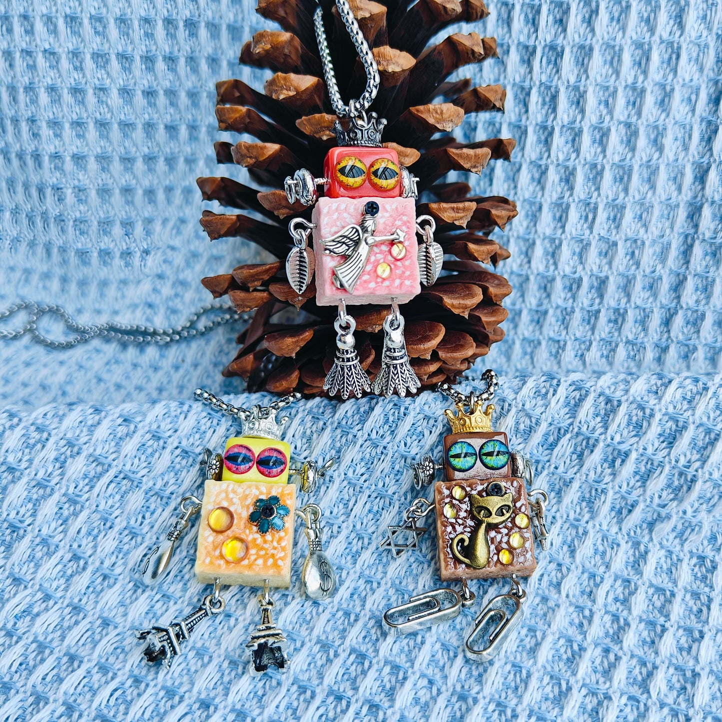 ENID PENDANT