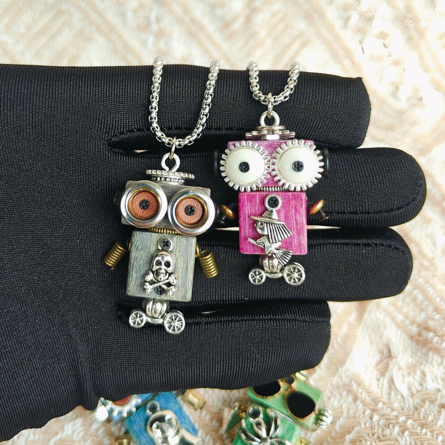 INGRID PENDANT/BROOCH
