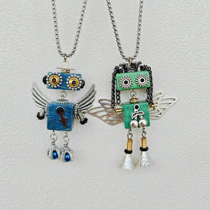 CHLOE PENDANT