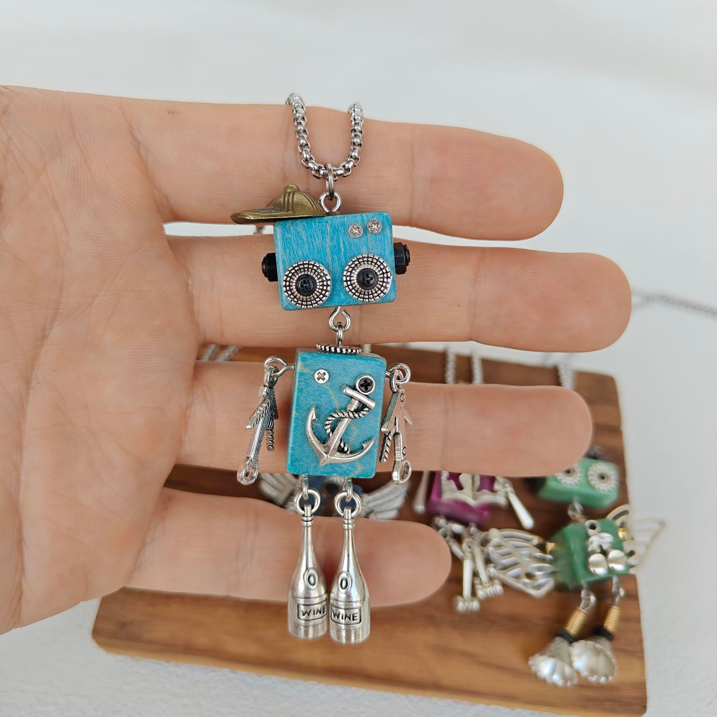 LINDSAY PENDANT