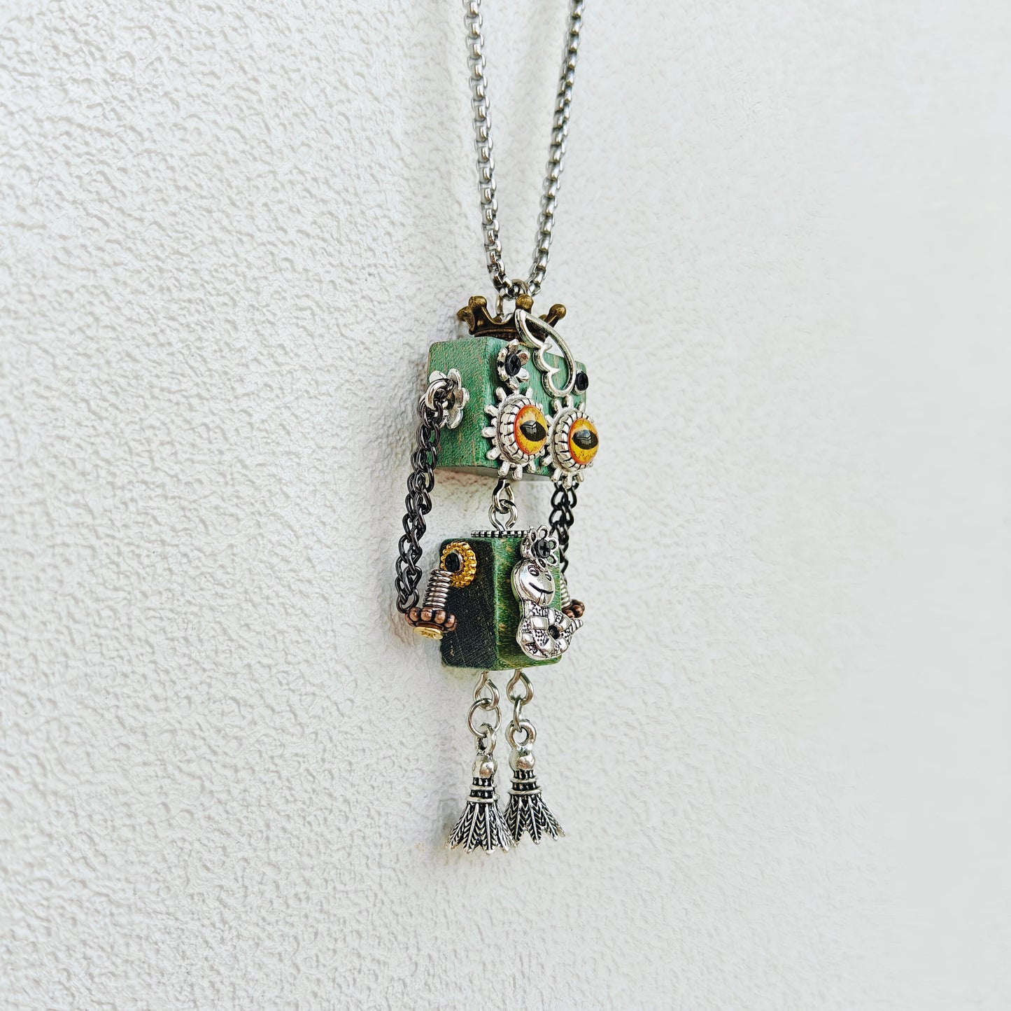 SNAKE PENDANT