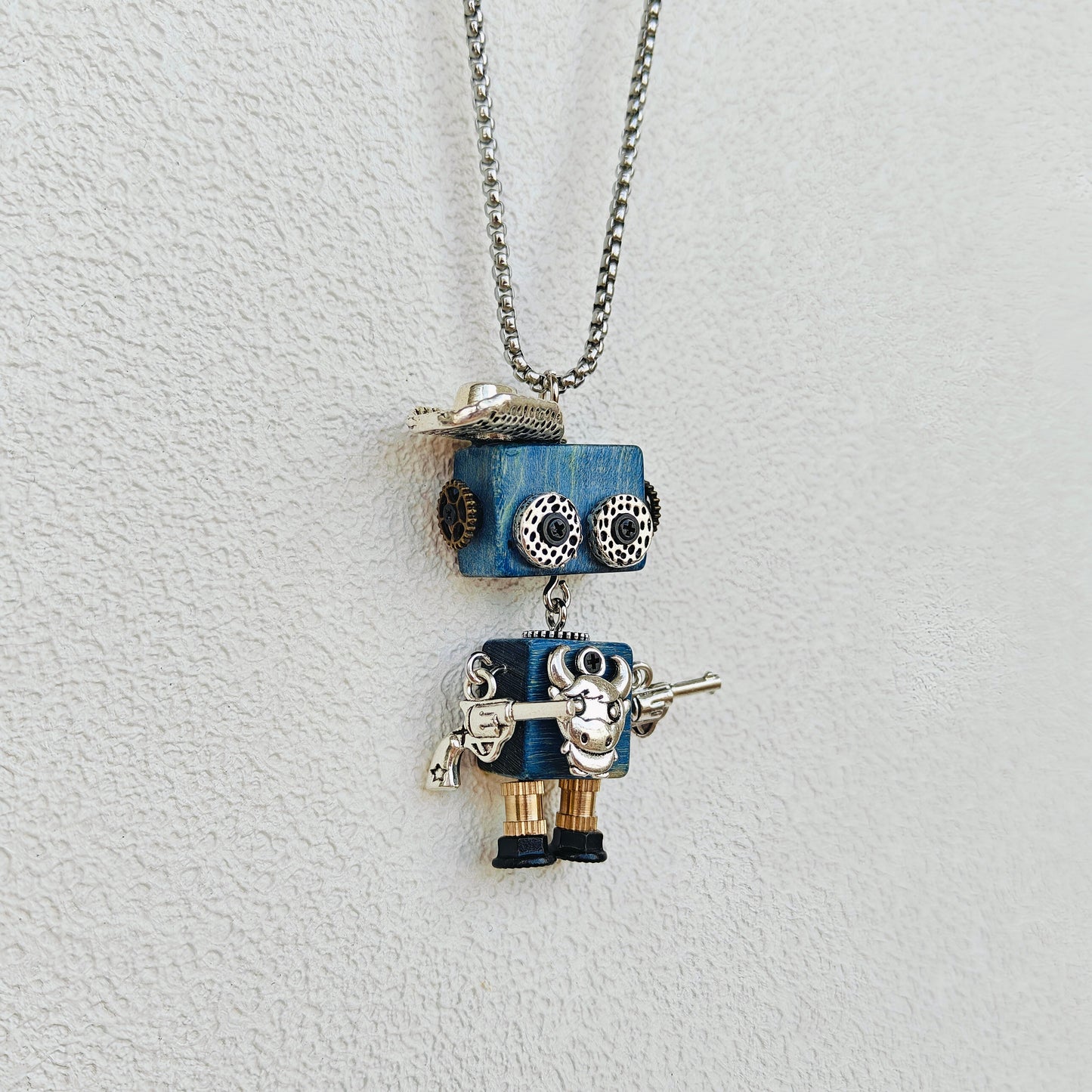 OX PENDANT