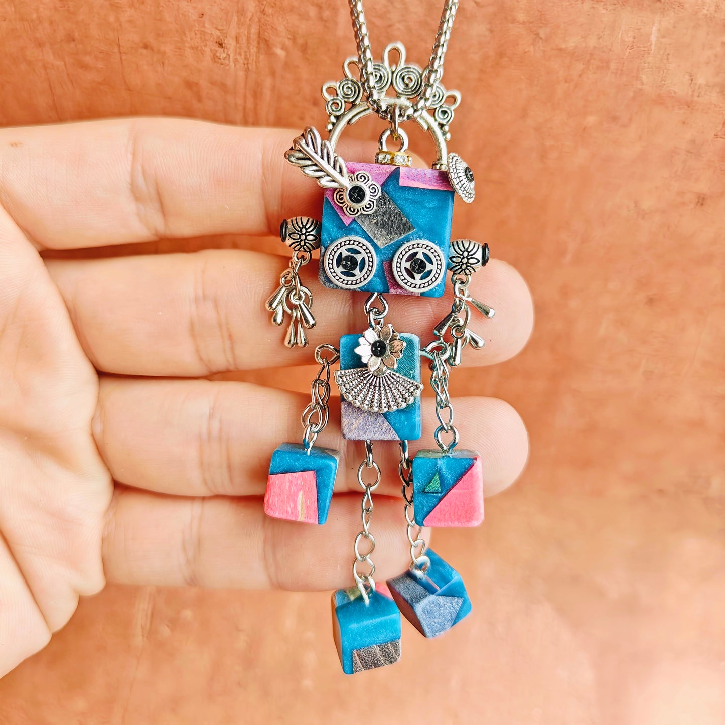 GIGI PENDANT
